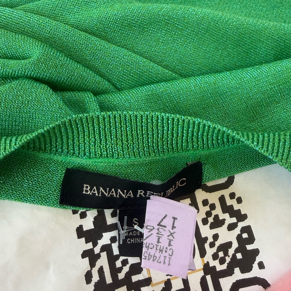 Banana Republic Kelly Green Knit Top - Picture 6 of 7